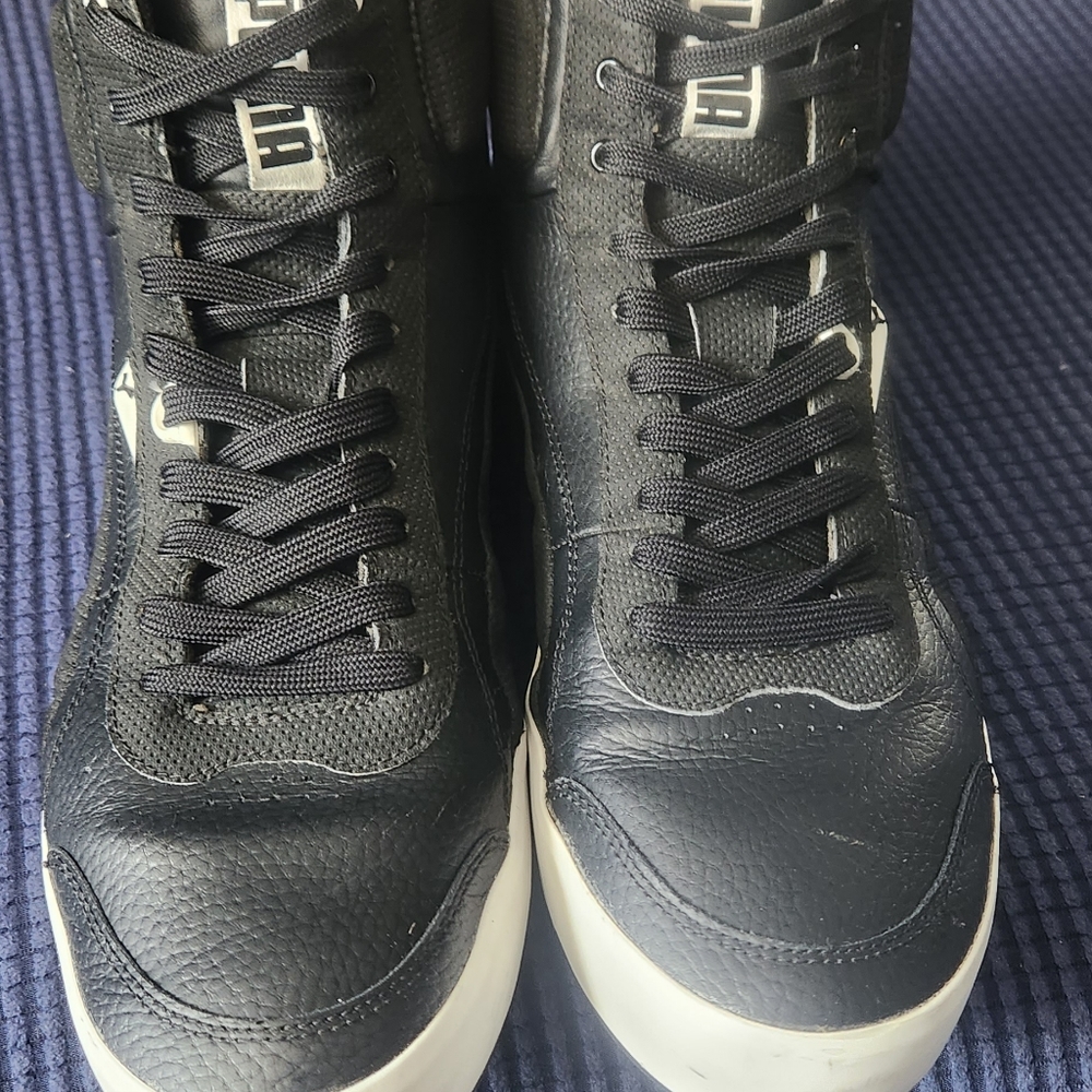 Puma sneakers